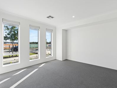 68 Brilliant Blvd, Mandogalup WA 6167