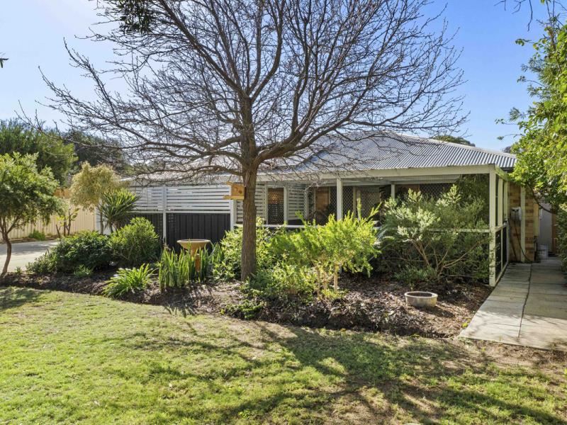 2 Grimsel Court, Coodanup