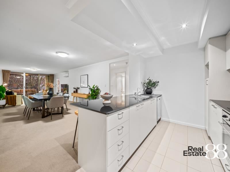 7/98 Lake Street, Northbridge