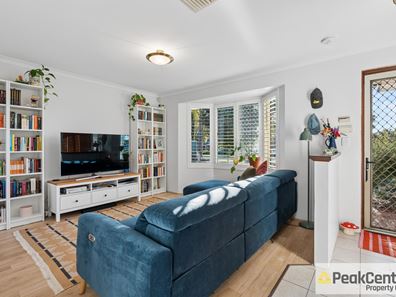 8/9 Berry Court, Maddington WA 6109
