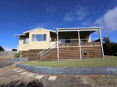 14 Serpentine Road, Kambalda East WA 6442