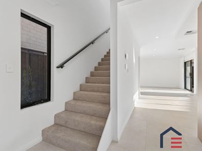 247B Drake St, Morley WA 6062