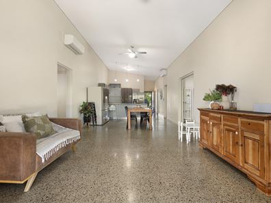 16 Wallaby Street, Baynton WA 6714