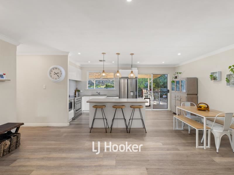 40 Hakea Crescent, South Bunbury WA 6230