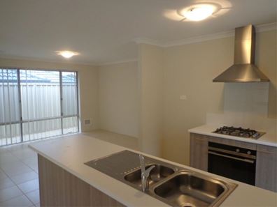 29 Vignerons Loop, Hocking WA 6065