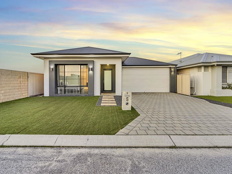 5 Airedale Place, Southern River WA 6110