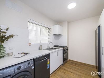 14/43 Kinsella Street, Joondanna WA 6060