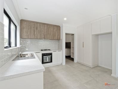 26B Newark Way, Orelia WA 6167