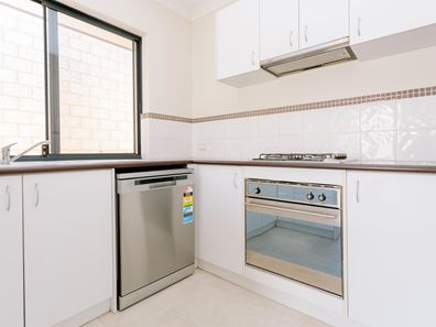 10 Almurta Way, Nollamara WA 6061