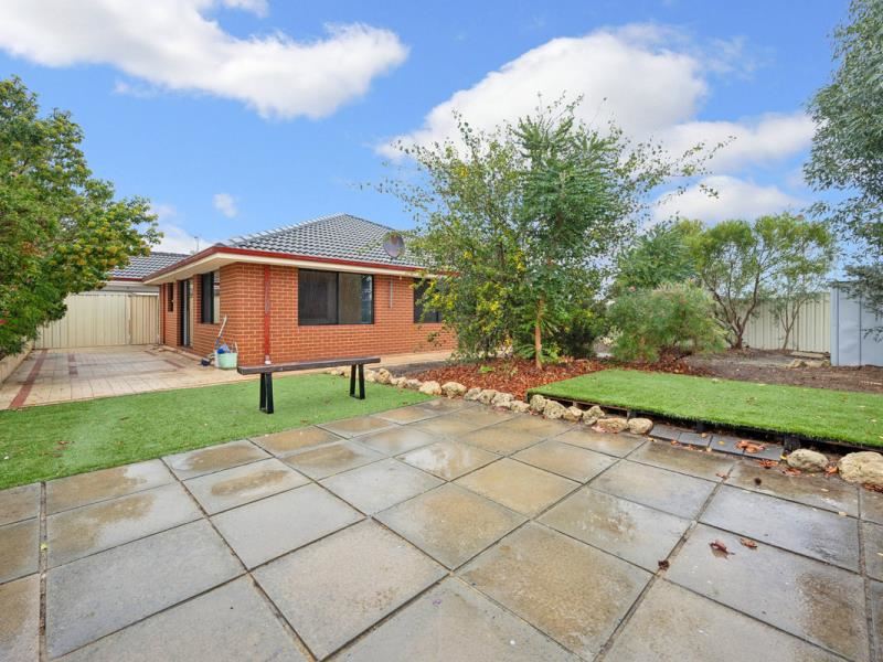 9 Narranbee Ridge, Tapping WA 6065