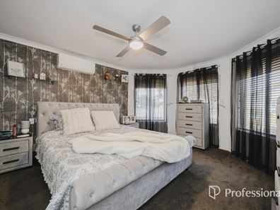 43 Castroreale Boulevard, Sinagra WA 6065