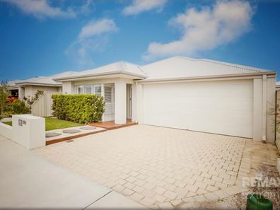 127 Seaside Avenue, Yanchep WA 6035