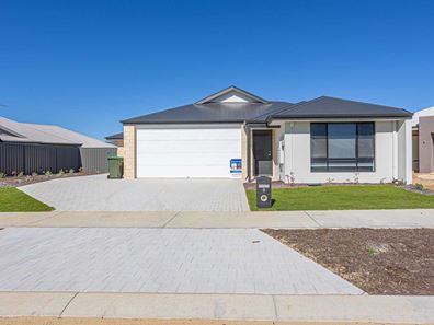 8A Hue Road, Eglinton WA 6034