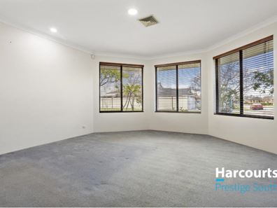 14 Saltram Turn, Canning Vale WA 6155
