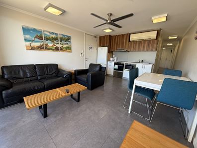 10 / 9 First Avenue, Onslow WA 6710