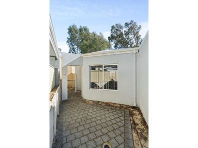 12B Tenterden Way, Gosnells WA 6110