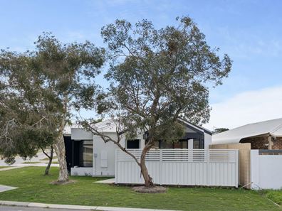 42 Sandalford Drive, Beldon WA 6027