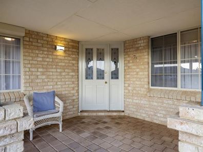 7B Berry Street, Safety Bay WA 6169
