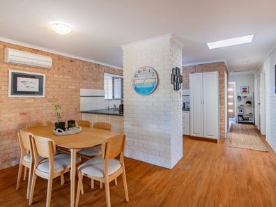 4/232 Willcock Drive, Mahomets Flats WA 6530