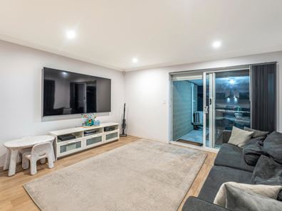 8 Lipizzaner Road, Byford WA 6122