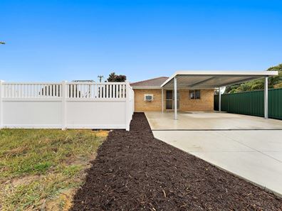 1 Emerald Court, Maida Vale WA 6057
