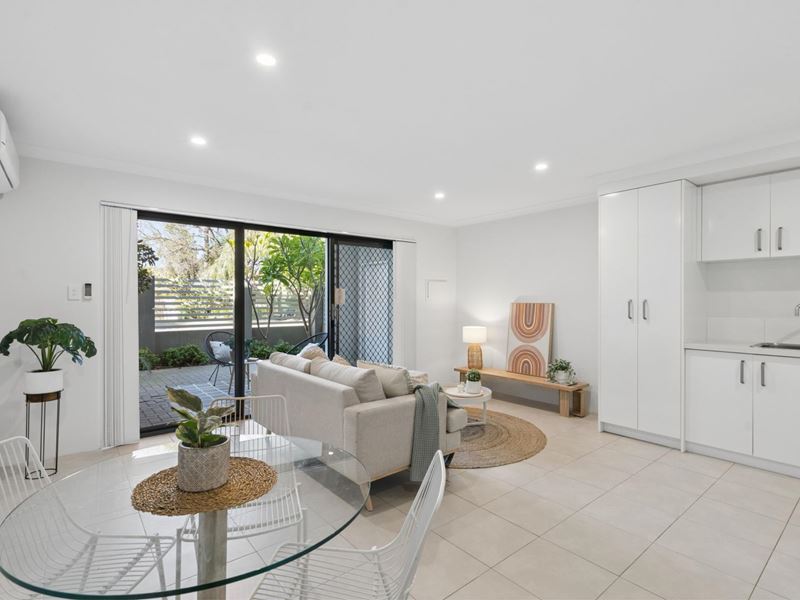 2/11 Rowlands Street, Kewdale