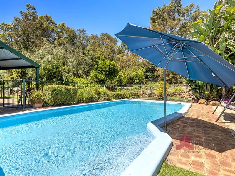 21 Green Way, Leschenault WA 6233