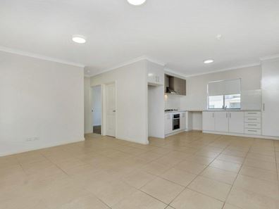 15/23 Escot Rd, Innaloo WA 6018