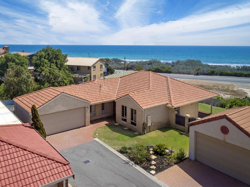 14/323-325 Willcock Drive, Tarcoola Beach