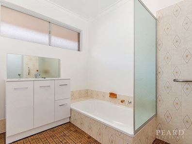 5 Tobin Way, Cooloongup WA 6168