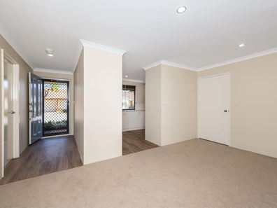 42/27 Pearson  Drive, Success WA 6164