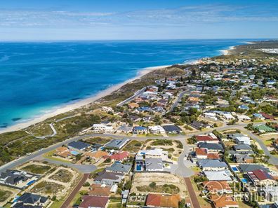 10 Harlequin Way, Yanchep WA 6035