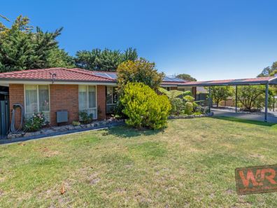 8 Bardley Road, Spencer Park WA 6330