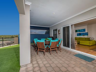 38 Anguilla Gardens, Iluka WA 6028