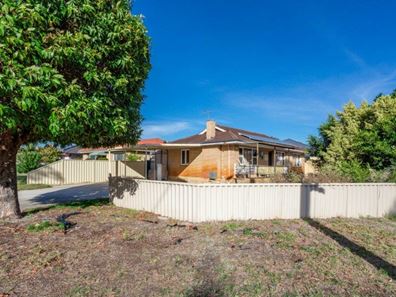 2 Probert Road, Thornlie WA 6108