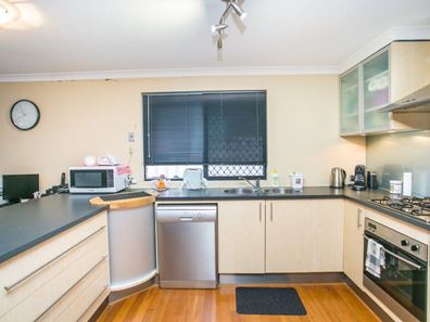 11B Eastbourne Crescent, Nollamara WA 6061