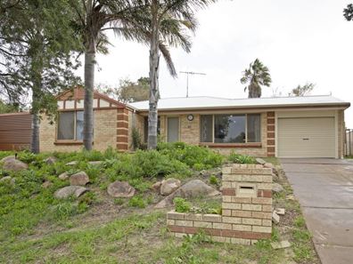 57 Honeysuckle Ramble, Halls Head WA 6210