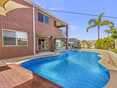 22 Rochester Drive, Mindarie WA 6030