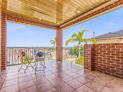 22 Rochester Drive, Mindarie WA 6030