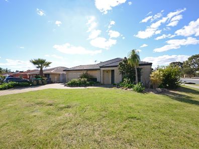 2 Canopy Court, Banksia Grove WA 6031
