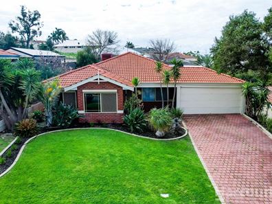 7 Rosebud Place, Halls Head WA 6210