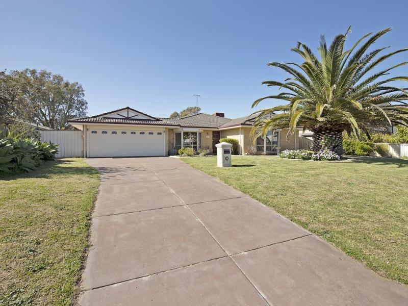 101 Peelwood Parade, Halls Head WA 6210