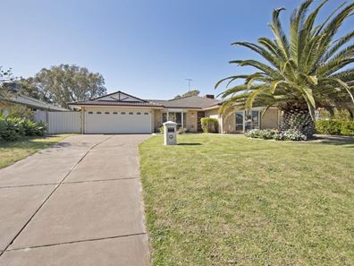 101 Peelwood Parade, Halls Head WA 6210
