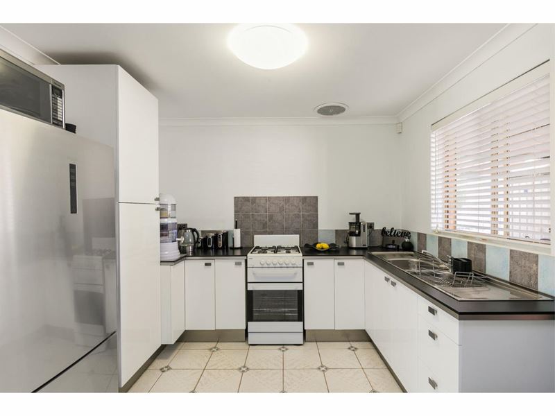 40 Sloan Drive, Leda