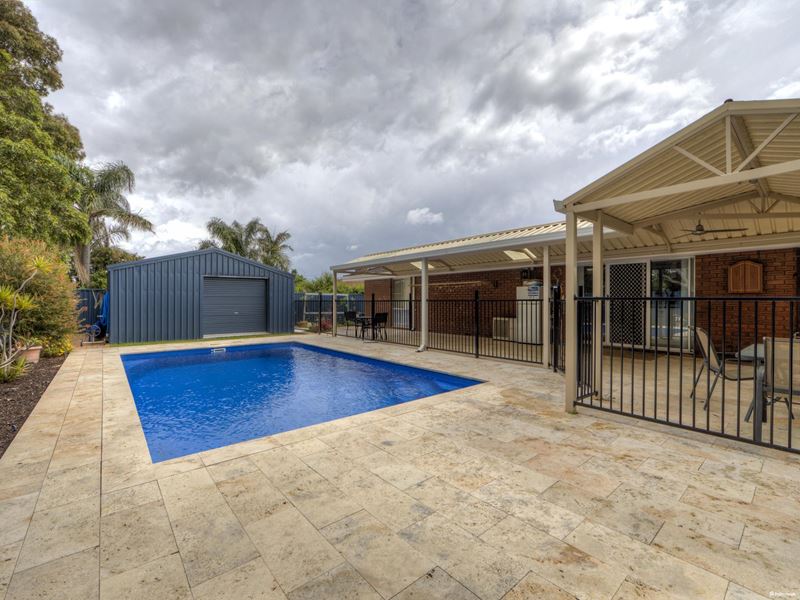 15 Pavetta Crescent, Forrestfield WA 6058