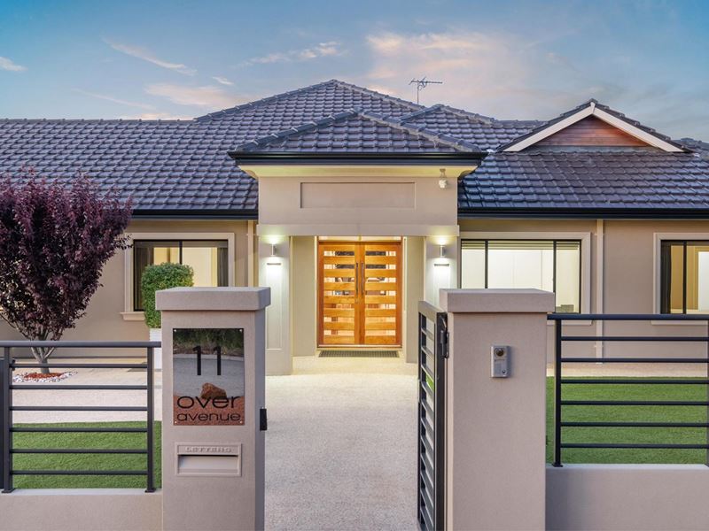 11 Over Avenue, Lesmurdie
