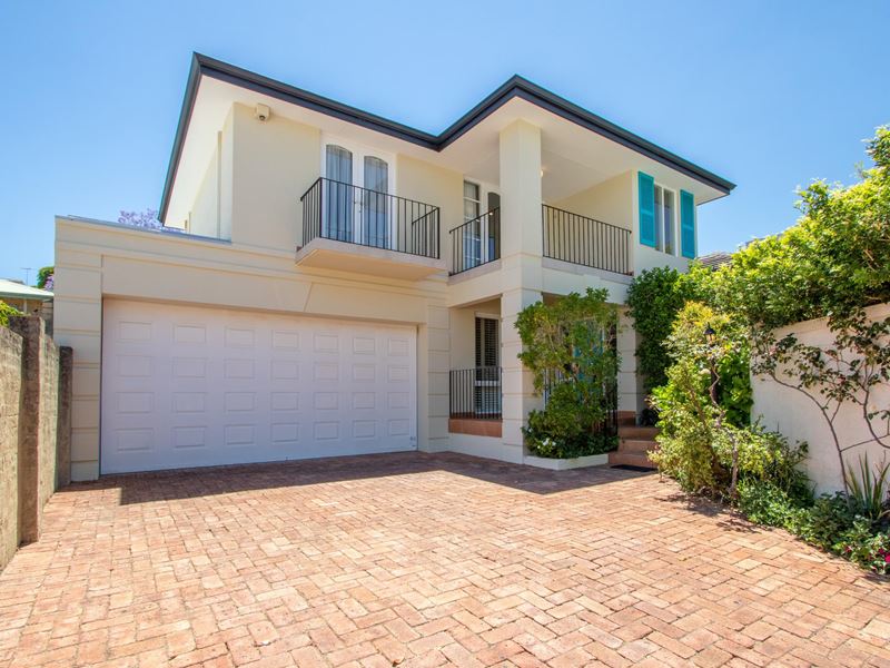 2/8 Glyde Street, South Perth