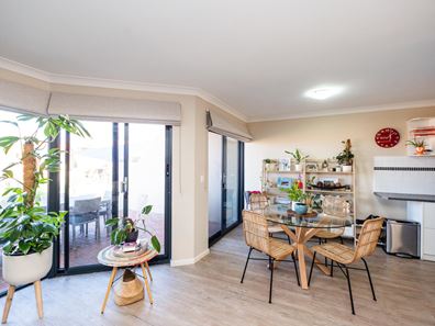 24/13 Upper Esplanade, Bunbury WA 6230