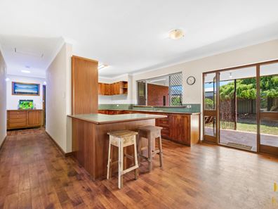 4 Dodd Pl, Warnbro WA 6169