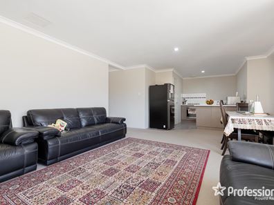 10/37 Oman Pass, Canning Vale WA 6155